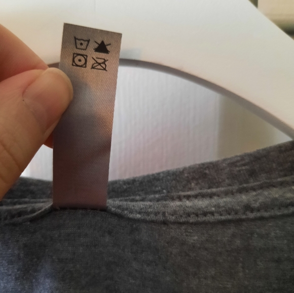 Medium Slim-fit Gray Tee NWOT - Picture 4 of 7